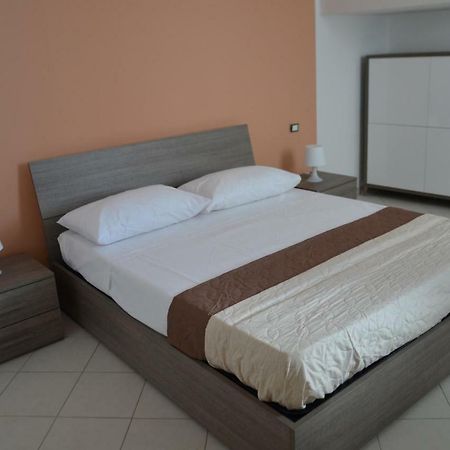 Casa Vacanze Cristoforo Colombo Apartment Lido Conchiglia Exterior foto