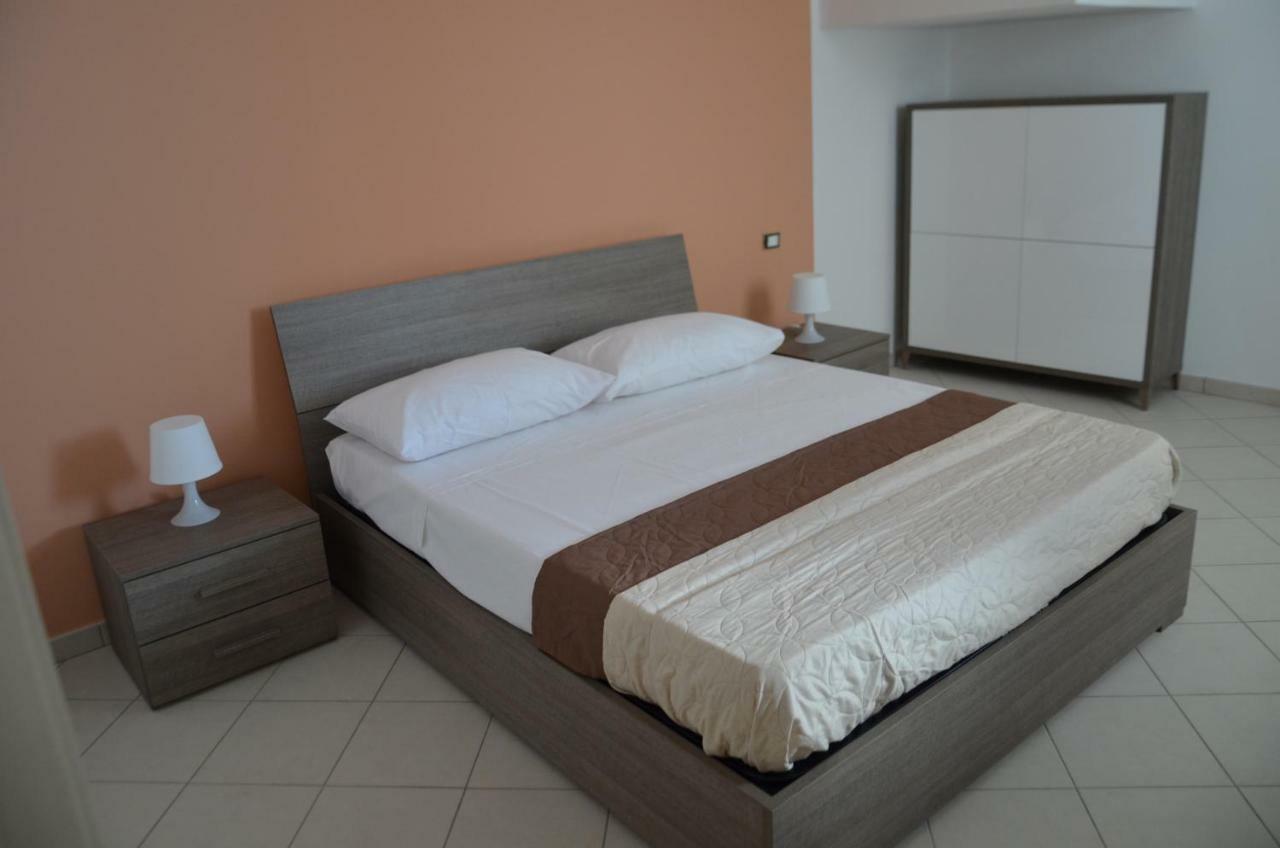 Casa Vacanze Cristoforo Colombo Apartment Lido Conchiglia Exterior foto